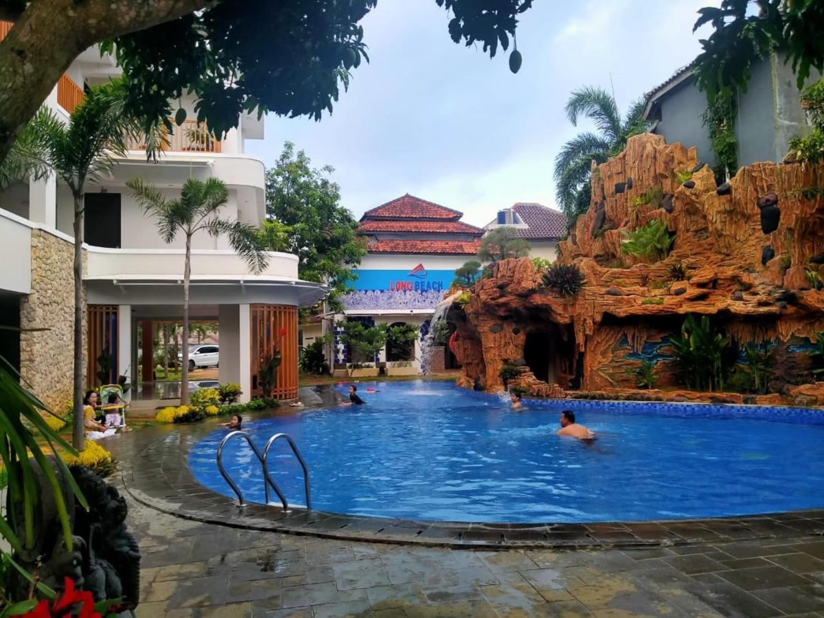 Long Beach Hotel Pangandaran Exterior photo