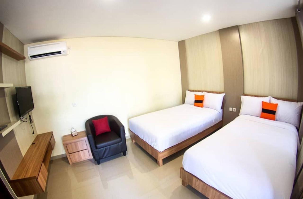 Long Beach Hotel Pangandaran Exterior photo